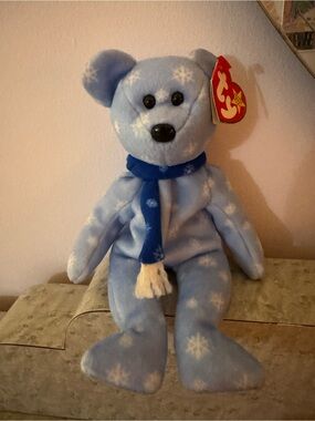 Retired & rare - TY 1999 Holiday Teddy